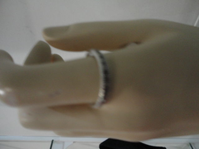 anillo con perlas